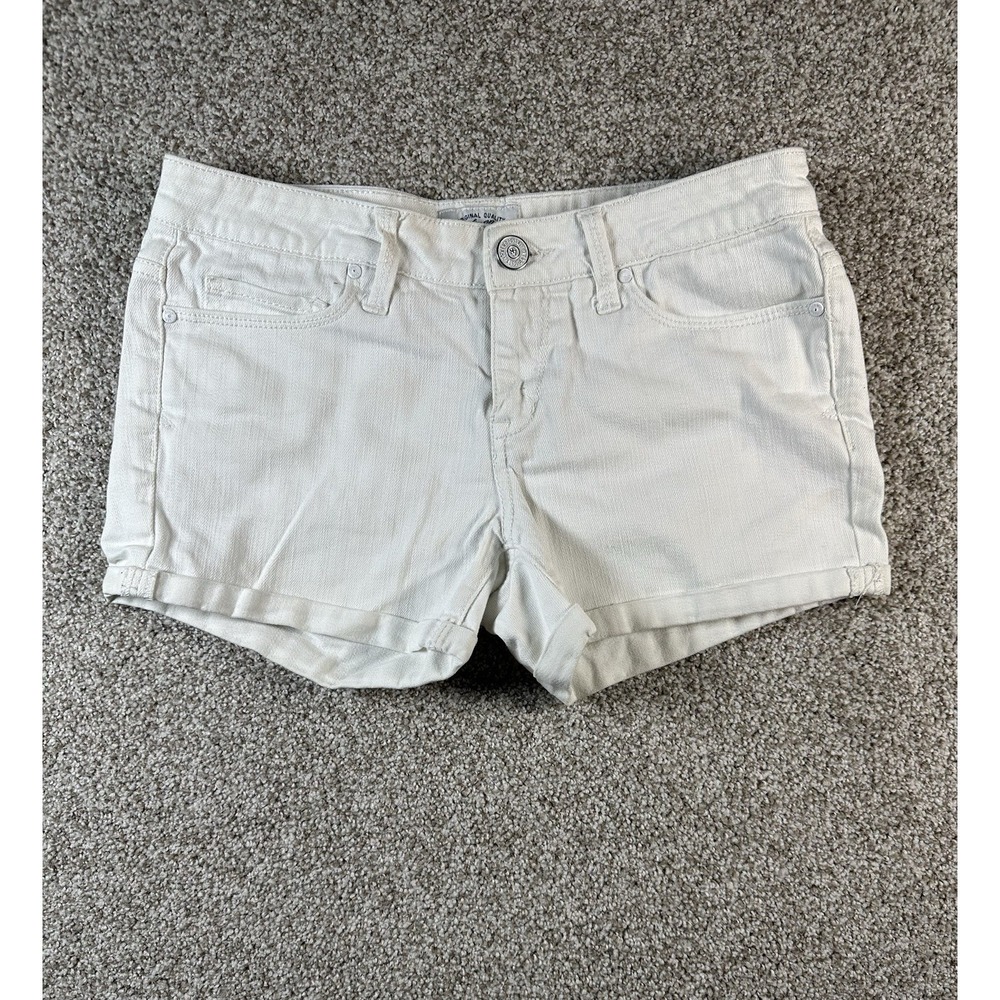 Aeropostale Cuffed Booty Denim Shorts Juniors SZ 3/4 White Low Rise Stretch